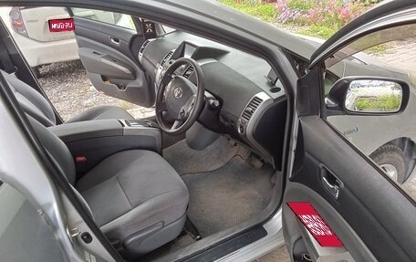 Toyota Prius, 2009 год, 895 000 рублей, 1 фотография