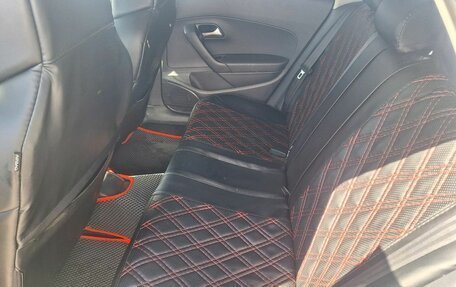 Volkswagen Polo VI (EU Market), 2011 год, 299 000 рублей, 11 фотография