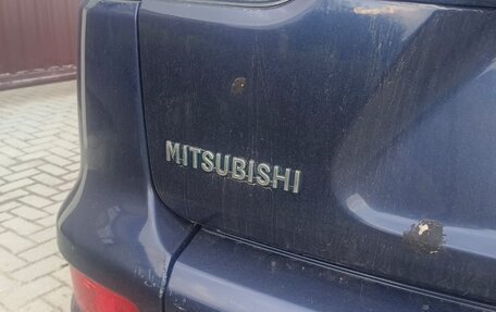 Mitsubishi Outlander III рестайлинг 3, 2010 год, 900 000 рублей, 11 фотография