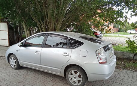 Toyota Prius, 2009 год, 895 000 рублей, 10 фотография