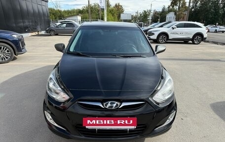Hyundai Solaris II рестайлинг, 2012 год, 550 000 рублей, 2 фотография