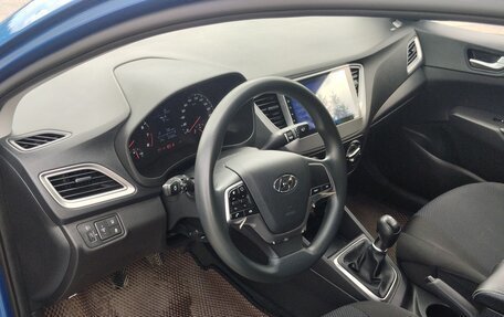 Hyundai Solaris II рестайлинг, 2020 год, 1 300 000 рублей, 2 фотография