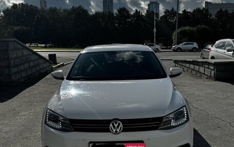 Volkswagen Jetta VI, 2014 год, 960 000 рублей, 2 фотография