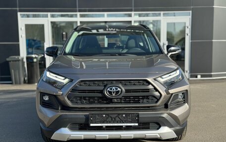 Toyota RAV4, 2024 год, 4 290 000 рублей, 2 фотография