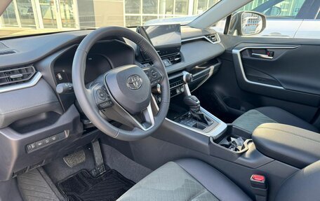 Toyota RAV4, 2024 год, 4 290 000 рублей, 11 фотография