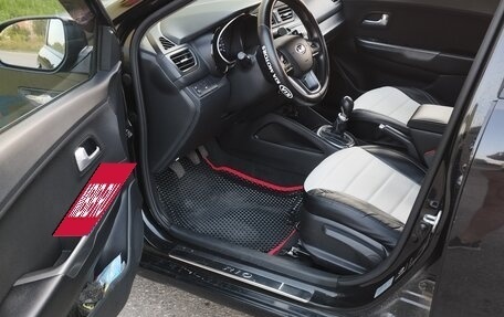 KIA Rio III рестайлинг, 2014 год, 1 000 000 рублей, 5 фотография