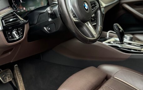 BMW 5 серия, 2019 год, 3 300 000 рублей, 15 фотография