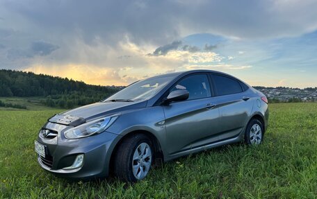 Hyundai Solaris II рестайлинг, 2011 год, 850 000 рублей, 15 фотография