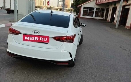 Hyundai Solaris II рестайлинг, 2020 год, 1 200 000 рублей, 5 фотография