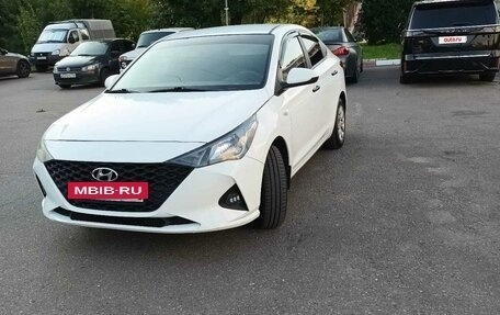 Hyundai Solaris II рестайлинг, 2020 год, 1 200 000 рублей, 6 фотография