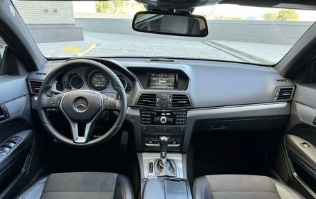 Mercedes-Benz E-Класс, 2010 год, 1 350 000 рублей, 3 фотография