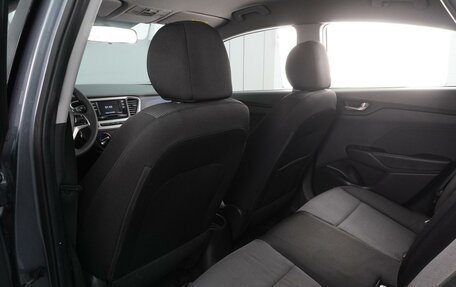Hyundai Solaris II рестайлинг, 2017 год, 1 074 000 рублей, 11 фотография
