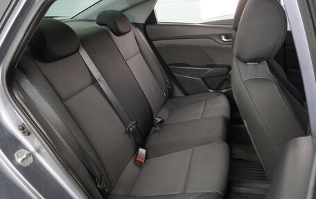 Hyundai Solaris II рестайлинг, 2017 год, 1 074 000 рублей, 7 фотография