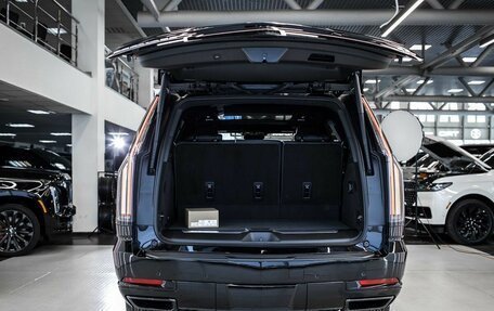 Cadillac Escalade V, 2025 год, 19 000 000 рублей, 9 фотография