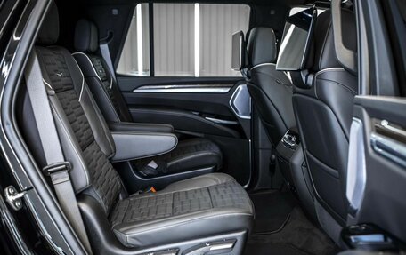 Cadillac Escalade V, 2025 год, 19 000 000 рублей, 21 фотография