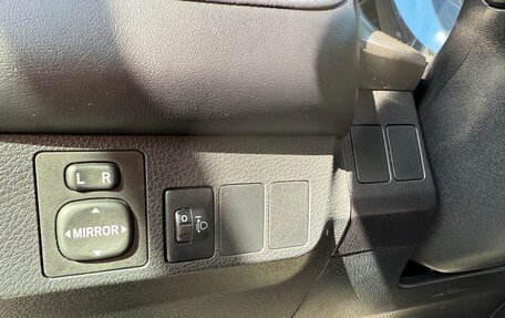 Toyota RAV4, 2017 год, 2 450 000 рублей, 15 фотография