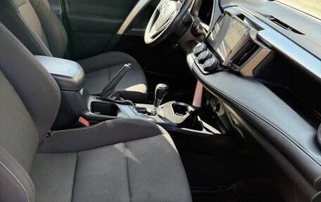 Toyota RAV4, 2017 год, 2 450 000 рублей, 20 фотография
