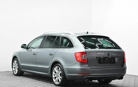 Skoda Superb III рестайлинг, 2012 год, 1 195 000 рублей, 3 фотография