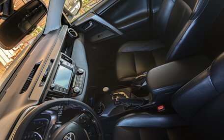 Toyota RAV4, 2014 год, 2 070 000 рублей, 11 фотография