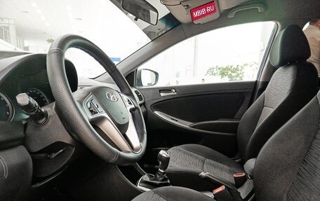 Hyundai Solaris II рестайлинг, 2016 год, 897 000 рублей, 20 фотография