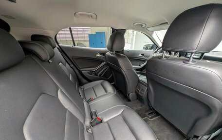 Mercedes-Benz GLA, 2016 год, 1 899 000 рублей, 15 фотография