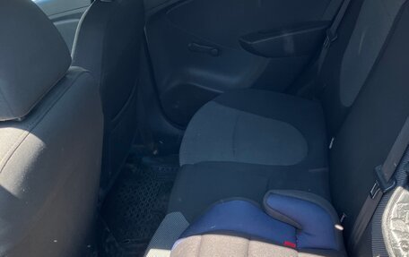 Hyundai Solaris II рестайлинг, 2012 год, 630 000 рублей, 7 фотография