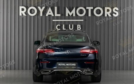 Mercedes-Benz E-Класс, 2018 год, 4 190 000 рублей, 4 фотография