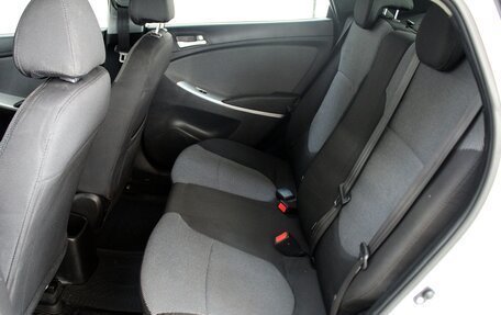 Hyundai Solaris II рестайлинг, 2013 год, 999 000 рублей, 16 фотография