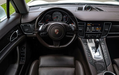 Porsche Panamera II рестайлинг, 2013 год, 2 699 000 рублей, 13 фотография