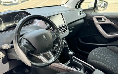 Peugeot 2008 II, 2014 год, 849 000 рублей, 5 фотография