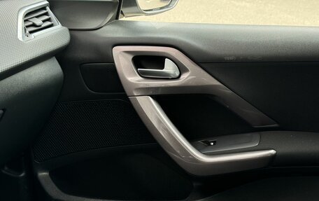 Peugeot 2008 II, 2014 год, 849 000 рублей, 14 фотография