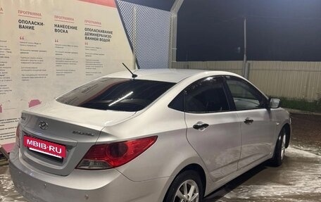 Hyundai Solaris II рестайлинг, 2011 год, 600 000 рублей, 4 фотография