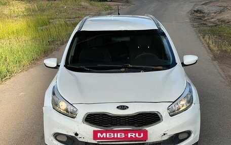 KIA cee'd III, 2014 год, 385 000 рублей, 17 фотография