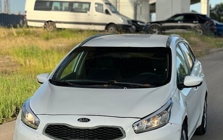 KIA cee'd III, 2014 год, 385 000 рублей, 18 фотография