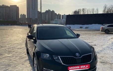 Skoda Octavia, 2019 год, 1 950 000 рублей, 6 фотография