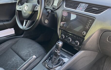 Skoda Octavia, 2019 год, 1 950 000 рублей, 13 фотография