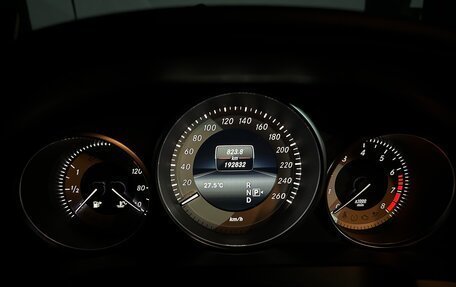 Mercedes-Benz E-Класс, 2013 год, 2 000 000 рублей, 8 фотография