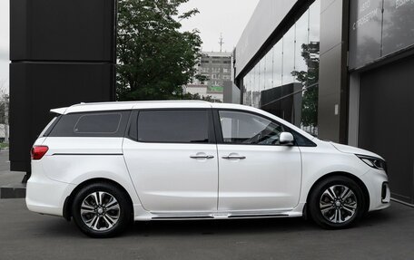 KIA Carnival III, 2020 год, 3 071 000 рублей, 4 фотография