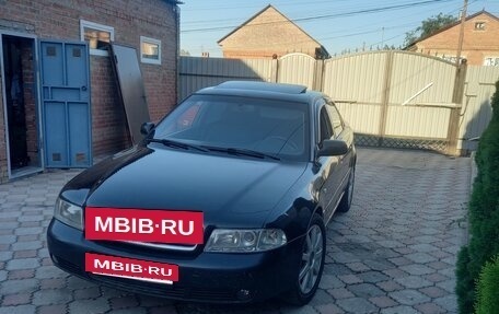 Audi A4, 1999 год, 243 000 рублей, 3 фотография