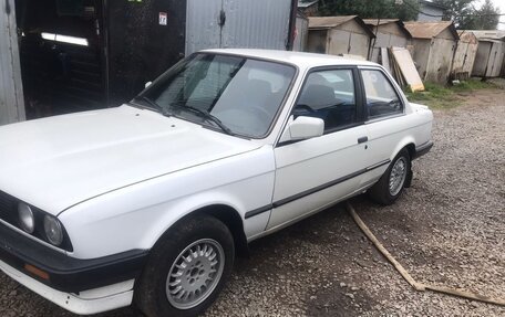 BMW 3 серия, 1985 год, 710 000 рублей, 4 фотография