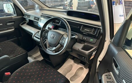 Honda Stepwgn IV, 2017 год, 2 449 000 рублей, 10 фотография