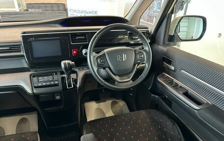 Honda Stepwgn IV, 2017 год, 2 449 000 рублей, 15 фотография