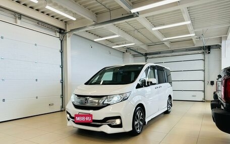 Honda Stepwgn IV, 2017 год, 2 449 000 рублей, 2 фотография