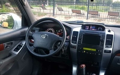 Toyota Land Cruiser Prado 120 рестайлинг, 2006 год, 2 000 000 рублей, 1 фотография