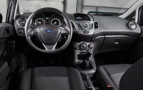 Ford Fiesta, 2015 год, 848 000 рублей, 6 фотография