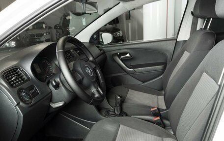 Volkswagen Polo VI (EU Market), 2014 год, 499 000 рублей, 15 фотография