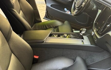 Volvo XC60 II, 2018 год, 2 950 000 рублей, 7 фотография