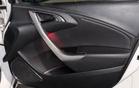 Opel Astra J, 2012 год, 585 000 рублей, 11 фотография