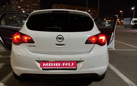 Opel Astra J, 2012 год, 585 000 рублей, 17 фотография