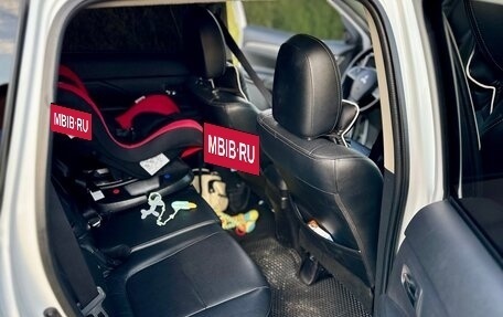 Mitsubishi Outlander III рестайлинг 3, 2013 год, 2 200 000 рублей, 13 фотография